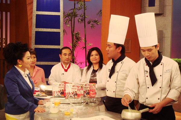 名人串門子-米詩堤甜點王國 | 米詩堤官網，烘培，四季蛋糕，冰淇淋泡芙，黃金泡芙，芒果蛋糕，草莓蛋糕，貝多芬蛋糕，提拉米蘇寶盒，甜點