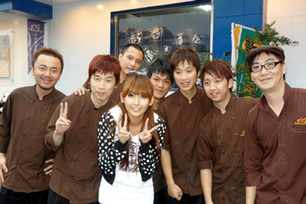 名人串門子-米詩堤甜點王國 | 米詩堤官網，烘培，四季蛋糕，冰淇淋泡芙，黃金泡芙，芒果蛋糕，草莓蛋糕，貝多芬蛋糕，提拉米蘇寶盒，甜點